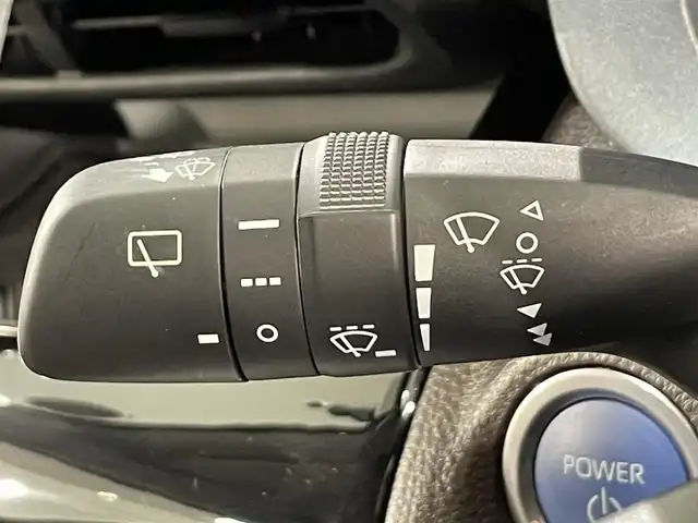 トヨタ ヤリスクロス ハイブリッド Z 愛知県 2021(令3)年 1万km ブラスゴールドメタリック/ブラックマイカ 2トーン 純正８インチナビ/プリクラッシュセーフティ/レーダークルーズコントロール/クリアランスソナー/レーントレーシングアシスト/先行車発進告知/電動パーキングブレーキ/ブレーキホールド/シートヒーター/ハーフレザー/前後ドライブレコーダー/ビルトインＥＴＣ/バックカメラ/USB入力端子/アクセサリーソケット/ＬＥＤヘッドライト/オートハイビーム/ISOFIX/フロアマット/純正18インチアルミホイール