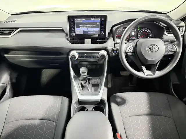 トヨタ ＲＡＶ４ X 大阪府 2021(令3)年 2.1万km アティチュードブラックマイカ 純正ディスプレイオーディオ/フルセグテレビ/バックカメラ/Bluetooth/衝突軽減/ETC/前方ドライブレコーダー/レーダークルーズコントロール/クリアランスソナー/LEDライト/プッシュスタート/スマートキー/ブラインドスポットモニター/オートライト/オートエアコン/電格ミラー/フォグランプ