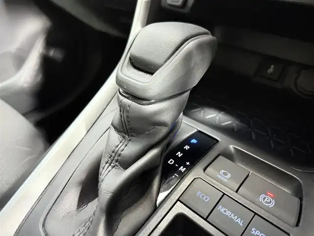 トヨタ ＲＡＶ４ X 大阪府 2021(令3)年 2.1万km アティチュードブラックマイカ 純正ディスプレイオーディオ/フルセグテレビ/バックカメラ/Bluetooth/衝突軽減/ETC/前方ドライブレコーダー/レーダークルーズコントロール/クリアランスソナー/LEDライト/プッシュスタート/スマートキー/ブラインドスポットモニター/オートライト/オートエアコン/電格ミラー/フォグランプ