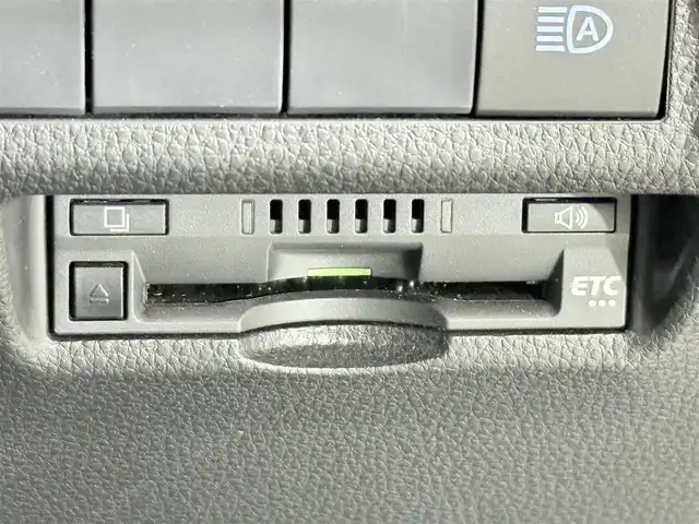 トヨタ ＲＡＶ４ X 大阪府 2021(令3)年 2.1万km アティチュードブラックマイカ 純正ディスプレイオーディオ/フルセグテレビ/バックカメラ/Bluetooth/衝突軽減/ETC/前方ドライブレコーダー/レーダークルーズコントロール/クリアランスソナー/LEDライト/プッシュスタート/スマートキー/ブラインドスポットモニター/オートライト/オートエアコン/電格ミラー/フォグランプ