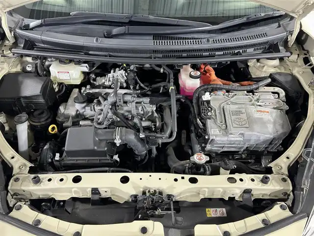 トヨタ アクア クロスオーバー グラム 佐賀県 2019(令1)年 2.3万km ベージュ 純正ナビ/ワンセグTV/CD/DVD/Bluetooth/FM/AM/バックカメラ/衝突軽減ブレーキ/前後ドライブレコーダー/オートライト/ハーフレザー調シート/スマートキー/プッシュスタート/純正フロアマット/ドアバイザー/ルーフレール/取扱説明書