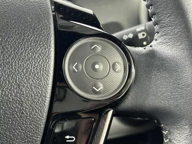 トヨタ アクア クロスオーバー グラム 佐賀県 2019(令1)年 2.3万km ベージュ 純正ナビ/ワンセグTV/CD/DVD/Bluetooth/FM/AM/バックカメラ/衝突軽減ブレーキ/前後ドライブレコーダー/オートライト/ハーフレザー調シート/スマートキー/プッシュスタート/純正フロアマット/ドアバイザー/ルーフレール/取扱説明書