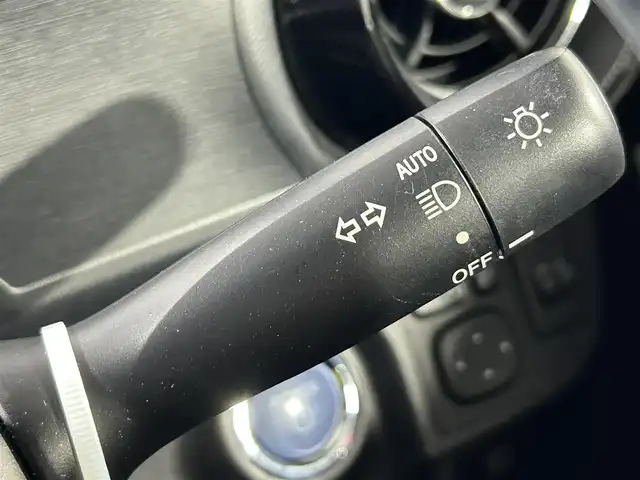 トヨタ アクア クロスオーバー グラム 佐賀県 2019(令1)年 2.3万km ベージュ 純正ナビ/ワンセグTV/CD/DVD/Bluetooth/FM/AM/バックカメラ/衝突軽減ブレーキ/前後ドライブレコーダー/オートライト/ハーフレザー調シート/スマートキー/プッシュスタート/純正フロアマット/ドアバイザー/ルーフレール/取扱説明書