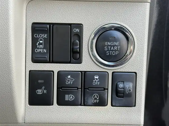 ダイハツ タント X SA Ⅲ 愛知県 2017(平29)年 3.7万km ブラックマイカメタリック /禁煙//ワンオーナー//純正オーディオ//パワースライドドア//オートライト//オートハイビーム//アイドリングストップ//オートリトラウィンカーミラー//ステアリングスイッチ//衝突回避支援ブレーキ//衝突警報//車線逸脱警報//誤発進抑制制御//先行車発進お知らせ//コーナーセンサー//スマートキー//プッシュスタート//純正フロアマット//純正ドアバイザー//保証書//取扱説明書//ディーラー記録簿//スペアキー