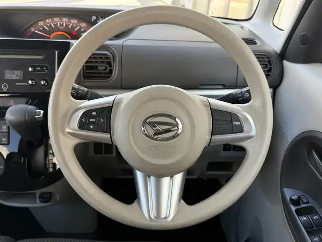 ダイハツ タント X SA Ⅲ 愛知県 2017(平29)年 3.7万km ブラックマイカメタリック /禁煙//ワンオーナー//純正オーディオ//パワースライドドア//オートライト//オートハイビーム//アイドリングストップ//オートリトラウィンカーミラー//ステアリングスイッチ//衝突回避支援ブレーキ//衝突警報//車線逸脱警報//誤発進抑制制御//先行車発進お知らせ//コーナーセンサー//スマートキー//プッシュスタート//純正フロアマット//純正ドアバイザー//保証書//取扱説明書//ディーラー記録簿//スペアキー