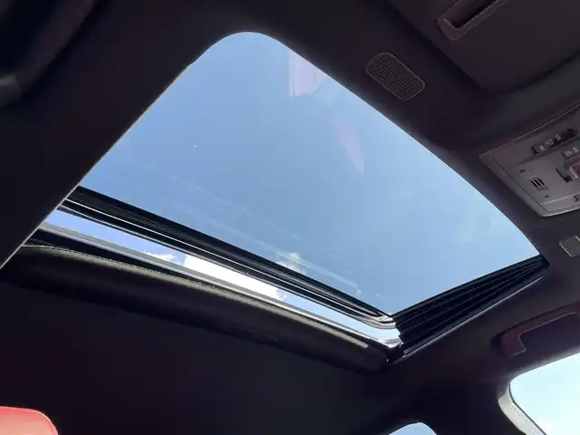 レクサス ＥＳ 300h Fスポーツ 香川県 2021(令3)年 2.9万km ホワイトノーヴァガラスフレーク 登録時走行距離；28909km/サンルーフ/純正ナビ/全方位カメラ/ETC２．０/レクサスセーフティーセンス/・プリクラッシュセーフティー/・レーンディパーチャーアラート/・レーダークルーズコントロール/・オートマチックハイビーム/ブラインドスポットモニター/クリアランスソナー/シートメモリー/パワーシート/シートヒーター/ベンチレーション/革巻きステアリング/ステアリングリモコン/パドルシフト/電動リアゲート/LEDヘッドライト/純正フロアマット/スマートキー