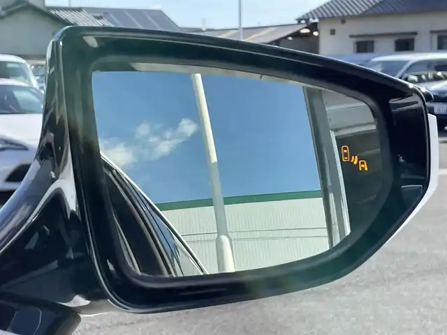 レクサス ＥＳ 300h Fスポーツ 香川県 2021(令3)年 2.9万km ホワイトノーヴァガラスフレーク 登録時走行距離；28909km/サンルーフ/純正ナビ/全方位カメラ/ETC２．０/レクサスセーフティーセンス/・プリクラッシュセーフティー/・レーンディパーチャーアラート/・レーダークルーズコントロール/・オートマチックハイビーム/ブラインドスポットモニター/クリアランスソナー/シートメモリー/パワーシート/シートヒーター/ベンチレーション/革巻きステアリング/ステアリングリモコン/パドルシフト/電動リアゲート/LEDヘッドライト/純正フロアマット/スマートキー