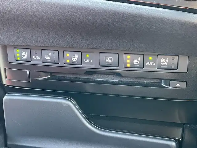 レクサス ＥＳ 300h Fスポーツ 香川県 2021(令3)年 2.9万km ホワイトノーヴァガラスフレーク 登録時走行距離；28909km/サンルーフ/純正ナビ/全方位カメラ/ETC２．０/レクサスセーフティーセンス/・プリクラッシュセーフティー/・レーンディパーチャーアラート/・レーダークルーズコントロール/・オートマチックハイビーム/ブラインドスポットモニター/クリアランスソナー/シートメモリー/パワーシート/シートヒーター/ベンチレーション/革巻きステアリング/ステアリングリモコン/パドルシフト/電動リアゲート/LEDヘッドライト/純正フロアマット/スマートキー