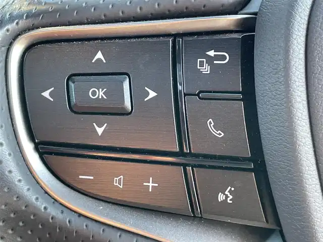 レクサス ＥＳ 300h Fスポーツ 香川県 2021(令3)年 2.9万km ホワイトノーヴァガラスフレーク 登録時走行距離；28909km/サンルーフ/純正ナビ/全方位カメラ/ETC２．０/レクサスセーフティーセンス/・プリクラッシュセーフティー/・レーンディパーチャーアラート/・レーダークルーズコントロール/・オートマチックハイビーム/ブラインドスポットモニター/クリアランスソナー/シートメモリー/パワーシート/シートヒーター/ベンチレーション/革巻きステアリング/ステアリングリモコン/パドルシフト/電動リアゲート/LEDヘッドライト/純正フロアマット/スマートキー