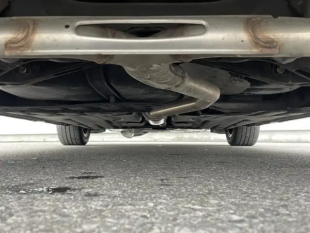 ホンダ シビック セダン 滋賀県 2019(平31)年 4.1万km ルナシルバーM ワンオーナー/純正ナビ/・Bluetooth/・フルセグ/・CD/DVD/バックカメラ/ETC/純正ドライブレコーダー/アダプティブクルーズコントロール/革巻きステアリング/ステアリングリモコン/パドルシフト/前席シートヒーター/オートブレーキホールド/シートリフター/オートリトラミラー/LEDオートライト/フォグライト/先行車発進告知/標識認識機能/社外AW付スタットレスタイヤ２本/スマートキー