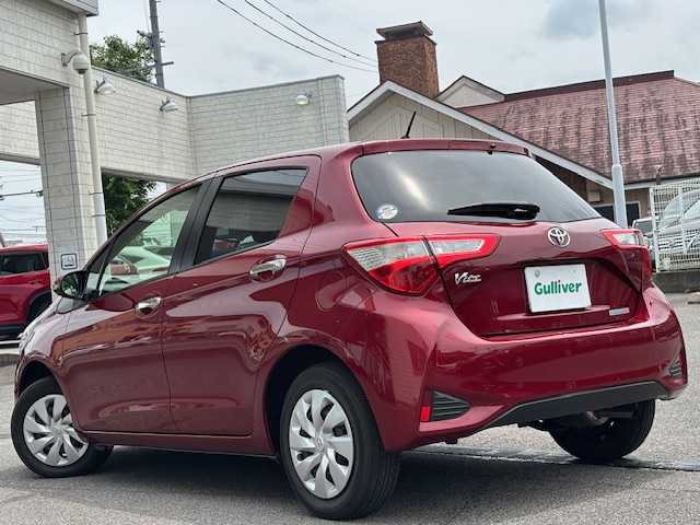 トヨタ ヴィッツ F セーフティーエディションⅢ 愛知県 2019(令1)年 1.9万km センシュアルレッドマイカ ワンオーナー/純正SDナビ/AMFM/CD/SD/BT/AUX/ワンセグ/LEDヘッドライト/オートハイビーム/プリクラッシュセーフティシステム/LDA/純正フロアマット/保証書/取扱説明書/スペアキー