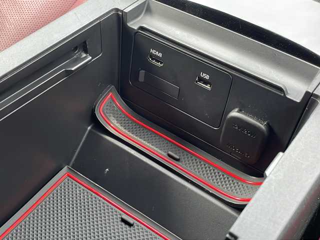 マツダ マツダ３ファストバック X バーガンディセレクション 青森県 2019(令1)年 3万km ソウルレッドクリスタルM 4WD/ワンオーナー/360°セーフティパッケージ/純正8.8インチSDナビ・フルセグTV/CD/DVD/BT/USB/HDMI/360°ビューモニター/BOSEサウンドシステム/ドライバーモニタリング/赤革シート/運転席パワーシート/前席シートヒーター/ステアリングヒーター/スマートブレーキサポート/レーダークルーズコントロール/クルージングトラフィックサポート/レーンキープアシスト/ブラインドスポットモニタリング/前後パーキングセンサー/アクティブドライビングディスプレイ/純正前方ドライブレコーダー/純正エンジンスターター/ビルトインETC2.0/パドルシフト/アクティブLEDヘッドライト/リアフォグランプ/純正18インチアルミ/純正フロアマット