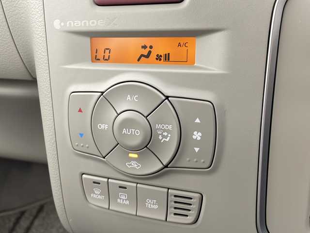 スズキ ラパン ＬＣ X 千葉県 2022(令4)年 0.3万km ソフトベージュメタリック 禁煙車/衝突被害軽減ブレーキ/・車線逸脱警報/・ソナーセンサー/・コーナーセンサー/シートヒーター/本革巻きステアリング/木目調インテリアパネル/サンバイザー（照明付き）/ステアリングリモコン/UＳＢソケット（×２）/LＥＤオ－トライト/全方位用カメラ装着車/プッシュスタート/スマートキー