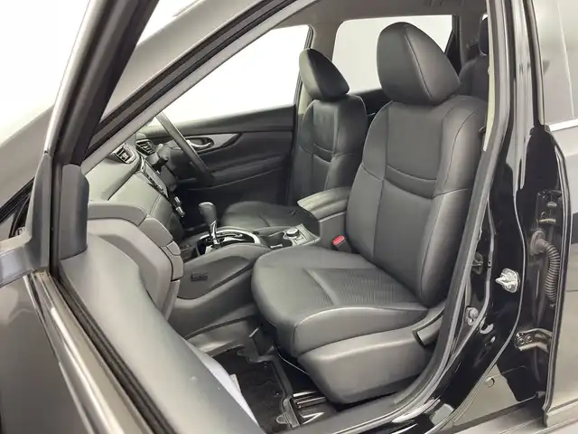 日産 エクストレイル 20Xi 新潟県 2018(平30)年 5.8万km ダイヤモンドブラック 禁煙車/４WD/純正ディーラーオプションナビ/（ＢＴ／ＦＭ／ＡＭ／ＤＶＤ／フルセグＴＶ）/全周囲カメラ/ステアリングスイッチ/デジタルインナーミラー/パワーバックドア/プロパイロット/ヒーテッドドアミラー/ウィンカーミラー/電格ミラー/ＥＴＣ/取扱説明書