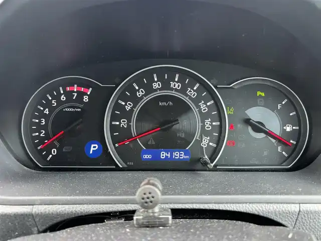 トヨタ ヴォクシー ZS 煌Ⅲ 滋賀県 2022(令4)年 8.5万km ホワイトパールクリスタルシャイン アルパイン9型ディスプレイ/・Bluetooth/HDMI/・USB/バックカメラ/革巻きステアリング/ステアリングリモコン/ETC/クルコン/前方ドライブレコーダー/ハーフレザーシート/両側パワースライドドア/LEDオートライト/オートハイビーム/フォグライト/トヨタセーフティセンス/・レーンディパーチャーアラート/・プリクラッシュセーフティ/・パーキングサポートブレーキ/・クリアランスソナー/・先行車発進告知/オートリトラミラー/スマートキー