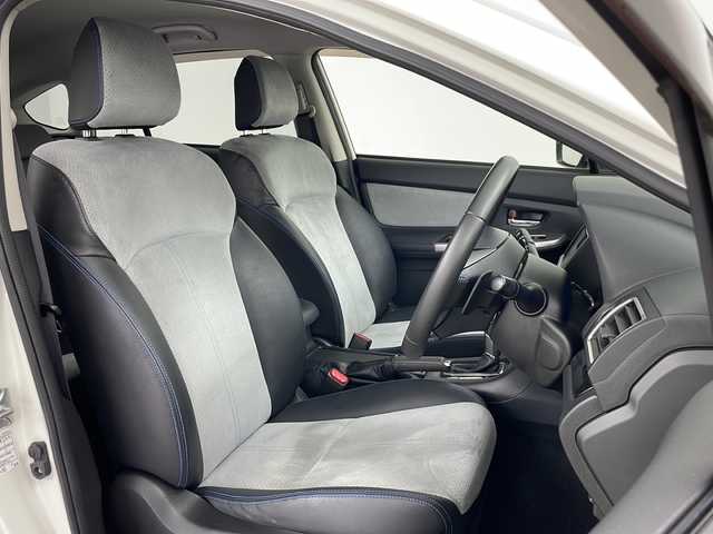 スバル インプレッサ スポーツ HV 2．0i-S アイサイト 道央・札幌 2015(平27)年 6.9万km クリスタルホワイトP ・４ＷＤ/・社外ナビ＆TＶ＆ＢＴ＆ＤＶＤ＆ＣＤ＆ＵＳＢ/・アイサイトＶｅｒ２/・車線逸脱警報/・横滑り防止機能/・ヒルスタートアシスト/・社外ＥＴＣ/・パドルシフト/・前席パワーシート/・Ｓｉドライブ/・オートライト/・HIDヘッドライト/・ドアミラーヒーター