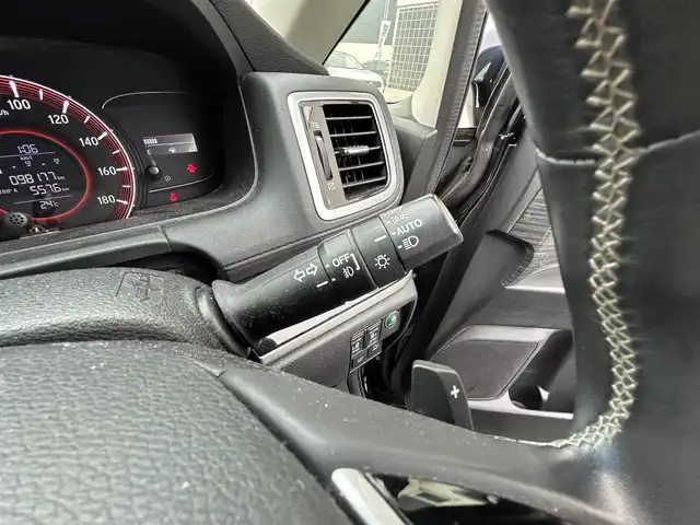 ホンダ オデッセイ アブソルート 三重県 2014(平26)年 9.9万km プレミアムヴィーナスブラックP 登録時98178km/ディーラーナビ（フルセグＴＶ／ＦＭ／ＡＭ／ＣＤ／ＤＶＤ／ＵＳＢ／ＨＤＭＩ）/両側パワースライドドア/ビルドインETC/クルーズコントロール/パドルシフト/バックカメラ/フルフラットシート/後部席モニター/ハーフレザー(黒)/AUTOライト/純正フロアマット/ステアリングスイッチ/革巻ステアリング/電格ミラー/三列シート/ウォークスルー/フォグランプ/ドアバイザー