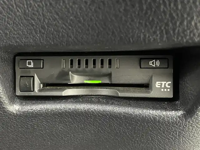 トヨタ シエンタ ハイブリッド G クエロ 茨城県 2018(平30)年 4万km クールボルドーガラスフレーク 純正7インチメモリナビ（NSCO-W66）/・バックカメラ/・Bluetooth/FM/AM/CD/AUX/SD/・ワンセグテレビ/ETC/両側パワースライド/純正フロアマット/シートヒーター（D+N席）/衝突被害軽減ブレーキ/レーンキープアシスト/横滑り防止機能/オートライト/オートマチックハイビーム/盗難防止機能/LEDヘッドライト/スマートキー/ウィンカーミラー/エンジンスタートボタン/ABS