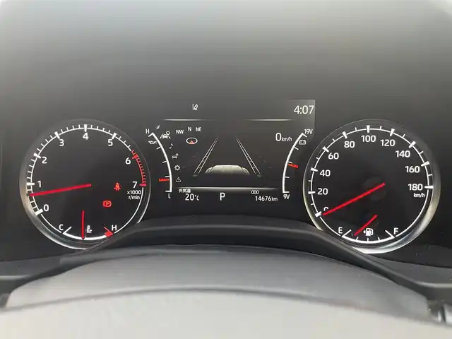 トヨタ ランドクルーザー GRスポーツ 愛知県 2024(令6)年 1.5万km プレシャスホワイトパール ワンオーナー/ムーンルーフ/ブラックルーフレール〈MOP〉/ブラックレザーシート/前席パワーシート/・マイコンプリセットドライビングポジションシステム/前席・2列目左右シートヒーター＆ベンチレーション/3列目電動格納シート/Tコネクトナビゲーションシステム〈MOP〉/・12.3インチディスプレイ/・地デジTV／DVD／Bluetooth／Miracast／USB/・マルチテレインモニター/・ドライブモードセレクト（CUSTOM）/JBLプレミアムサウンドシステム〈MOP〉/リアエンターテイメントシステム〈MOP〉/フロント／バック／アラウンドビューカメラ/パワーバックドア/電動デフロック/LEDヘッドライト／シーケンシャルターンランプ/クールボックス〈MOP〉/寒冷地仕様〈MOP〉/・LEDリアフォグ／デアイサー／カメラ洗浄機能/TOYOTA SAFETY SENSE/・プリクラッシセーフティ/・レーントレーシングアシスト/・レーダークルーズコントロール/・ロードサインアシスト/・アダプティブハイビーム/パーキングサポートブレーキ/ブラインドスポットモニター/充電用USBタイプC端子/純正18インチAW〈マットグレー塗装〉