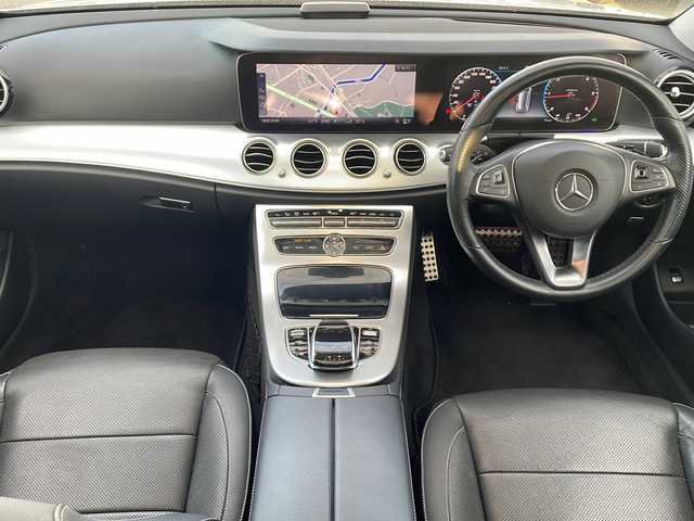 メルセデス・ベンツ Ｅ２２０ｄ 4マチック オールテレイン 山口県 2018(平30)年 5.7万km イリジウムシルバー サンルーフ　/ブルメスタ　/アンビエントライト　/エアサス　/純正ナビ　/　・Ｂｌｕｅｔｏｏｔｈ　/　・全方位カメラ　/　・ＡｐｐｌｅＣａｒｐｌａｙ　/　・ＡｎｄｒｏｉｄＡｕｔｏ　/純正１９インチＡＷ　/エクスクルーシブパッケージ/コーナーセンサー/パワーシート/シートヒーター/クルーズコントロール