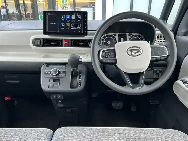 ダイハツ ムーヴ キャンバス ストライプス G 大阪府 2022(令4)年 3.1万km シャイニングホワイトパール/サンドベージュメタリック スマートアシスト　/純正９インチディスプレイオーディオ　/　フルセグＴＶ／ＢＴ／ＨＤＭＩ／/　ＵＳＢ／アップルカープレイ　/バックカメラ　/両側電動パワースライドドア　/シートヒーター/置くだけ充電スポット　/ETC　/前後ドライブレコーダー　