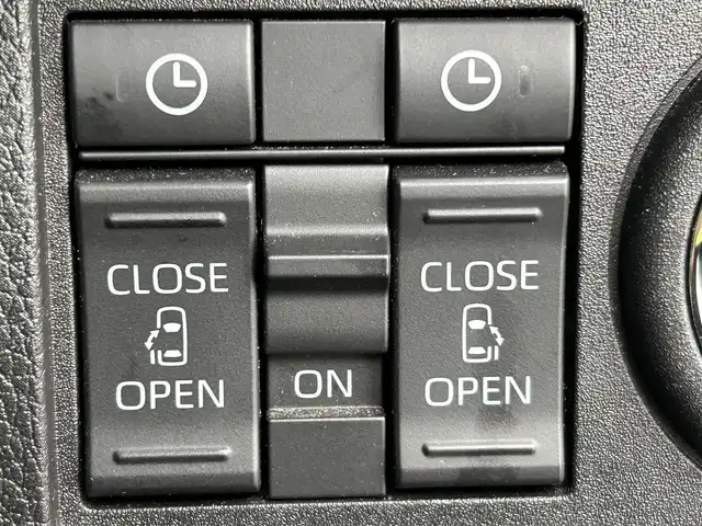 ダイハツ ムーヴ キャンバス ストライプス G 大阪府 2022(令4)年 3.1万km シャイニングホワイトパール/サンドベージュメタリック スマートアシスト　/純正９インチディスプレイオーディオ　/　フルセグＴＶ／ＢＴ／ＨＤＭＩ／/　ＵＳＢ／アップルカープレイ　/バックカメラ　/両側電動パワースライドドア　/シートヒーター/置くだけ充電スポット　/ETC　/前後ドライブレコーダー　