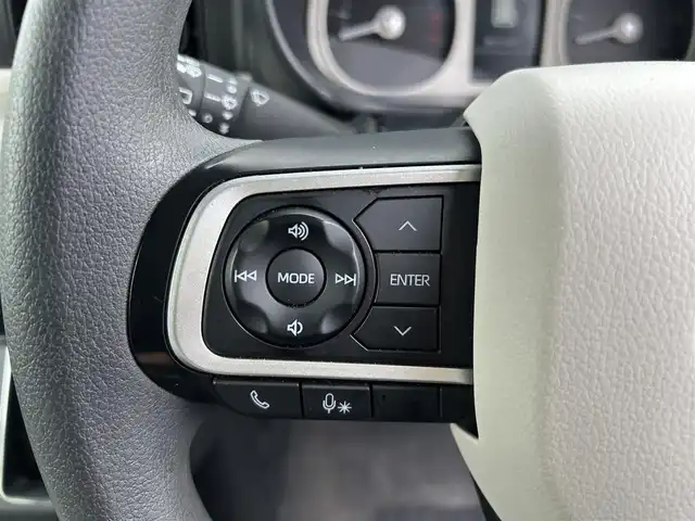 ダイハツ ムーヴ キャンバス ストライプス G 大阪府 2022(令4)年 3.1万km シャイニングホワイトパール/サンドベージュメタリック スマートアシスト　/純正９インチディスプレイオーディオ　/　フルセグＴＶ／ＢＴ／ＨＤＭＩ／/　ＵＳＢ／アップルカープレイ　/バックカメラ　/両側電動パワースライドドア　/シートヒーター/置くだけ充電スポット　/ETC　/前後ドライブレコーダー　