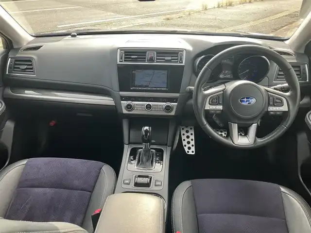 スバル アウトバック リミテッド スマートED 広島県 2016(平28)年 17.6万km ダークブルーパール スバル純正ダイヤトーンナビ（REAL)/フルセグTV/Bluetooth/バックカメラ/アイサイト/レーダークルーズ/ハーフレザーシート/パワーシート（運転席メモリー付・助手席）/シートヒーター（全席）/パドルシフト/LEDオートライト/ETC車載器/ブラインドスポットモニタリング/ルーフレール/LEDアクセサリーリング/取扱説明書/スペアキー