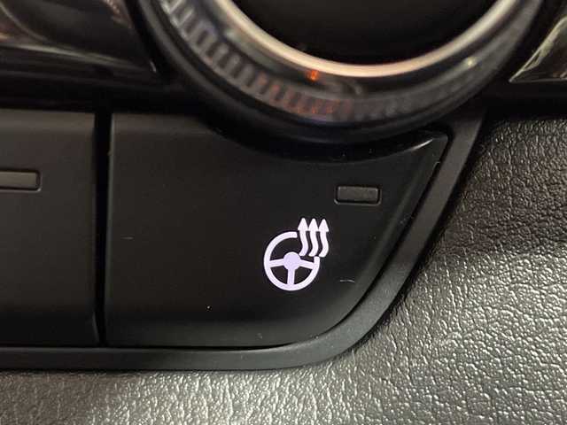 マツダ ＣＸ－３０ 20S Lパッケージ 神奈川県 2022(令4)年 2万km ソウルレッドクリスタルM AWD/BOSEプレミアムサウンド/マツダコネクト/CD DVD　フルセグ/メモリーオーディオ　HDMI　USB　Bluetooth　/アラウンドビューモニター/ヘッドアップディスプレイ/パワーバックドア/i-ACTIVSENSE/マツダレーダークルーズコントロール/スマートブレーキサポート/AT誤発進抑制機能/クルージング＆トラフィックサポート/ブラインドスポットモニター/前後接近車両検知/リアクロストラフィックアラート/レーンキープアシストシステム/ハイビームコントロールシステム/ドライバーモニタリング/前後ソナー/社外前後ドライブレコーダー/ディスタンス＆スピードアラート/アイドリングストップ/運転席パワーシート/ポジションメモリー/前席シートヒーター/革巻きステアリング/パドルシフト/ステアリングヒーター/ダウンヒルアシストコントロール/ドライブモードセレクト/SOSコール/電動パーキングブレーキ/オートブレーキホールド/ETC/プッシュスタート/スマートキー/アダブティブLEDヘッドランプ/デイタイムランニングランプ/純正18インチアルミホイール