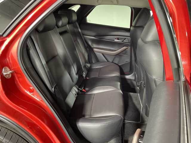 マツダ ＣＸ－３０ 20S Lパッケージ 神奈川県 2022(令4)年 2万km ソウルレッドクリスタルM AWD/BOSEプレミアムサウンド/マツダコネクト/CD DVD　フルセグ/メモリーオーディオ　HDMI　USB　Bluetooth　/アラウンドビューモニター/ヘッドアップディスプレイ/パワーバックドア/i-ACTIVSENSE/マツダレーダークルーズコントロール/スマートブレーキサポート/AT誤発進抑制機能/クルージング＆トラフィックサポート/ブラインドスポットモニター/前後接近車両検知/リアクロストラフィックアラート/レーンキープアシストシステム/ハイビームコントロールシステム/ドライバーモニタリング/前後ソナー/社外前後ドライブレコーダー/ディスタンス＆スピードアラート/アイドリングストップ/運転席パワーシート/ポジションメモリー/前席シートヒーター/革巻きステアリング/パドルシフト/ステアリングヒーター/ダウンヒルアシストコントロール/ドライブモードセレクト/SOSコール/電動パーキングブレーキ/オートブレーキホールド/ETC/プッシュスタート/スマートキー/アダブティブLEDヘッドランプ/デイタイムランニングランプ/純正18インチアルミホイール