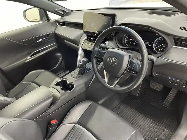 トヨタ ハリアー Z 長崎県 2021(令3)年 4.1万km ホワイトパールクリスタルシャイン 純正12.3インチJBLナビ/・JBLサウンド　フルセグTV　Bluetooth/調光パノラマルーフ/デジタルインナーミラー/・前後方録画機能付/ヘッドアップディスプレイ/バックカメラ/パノラミックビューモニター/クリアランスソナー/プリクラッシュセーフティ/ブラインドスポットモニター/パワーバックドア/横滑り防止/オートマチックハイビーム/ステアリングスイッチ/レーントレーシングアシスト/レーダークルーズコントロール/パワーシート/ETC/プッシュスタート/純正フロアマット/純正19インチAW/取扱説明書/保証書