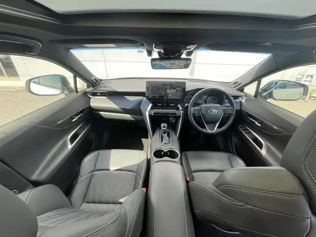 トヨタ ハリアー Z 千葉県 2021(令3)年 4.1万km ホワイトパールクリスタルシャイン トヨタセーフティセンス/　衝突軽減ブレーキ/レーンキープアシスト/　レーダークルーズコントロール/オートハイビーム/　クリアランスソナー/ブラインドスポットモニター/　ヘッドアップディスプレイ/JBLプレミアムサウンド/調光パノラマルーフ/純正12.3インチナビ/　フルセグ/BT/USB/カープレイ/全方位カメラ/デジタルインナーミラー/ステアリングスイッチ/ETC2.0/電動パーキングブレーキ/ブレーキホールド/ハンズフリーパワーバックドア/パワーシート(D席)/ハーフレザーシート/LEDヘッドライト/オートライト/フォグライト/スマートキー/プッシュスタート/純正フロアマット/純正19インチAW
