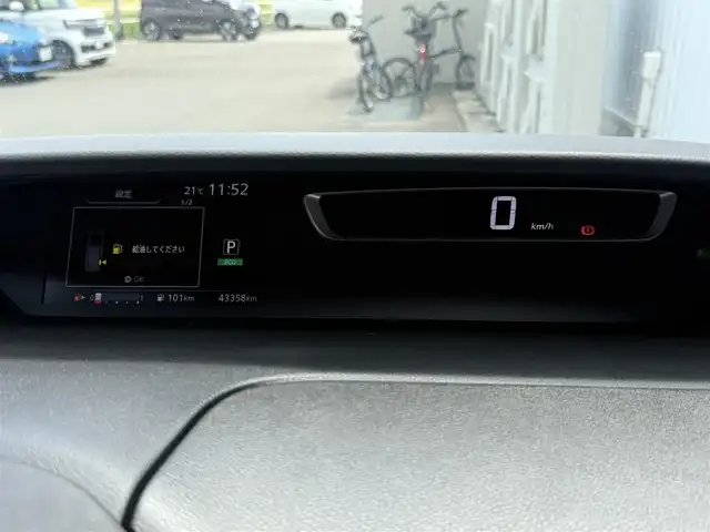 日産 セレナ ハイウェイスターVセレクションⅡ 佐賀県 2019(令1)年 4.4万km ブリリアントホワイトパール エマージェンシーブレーキ/KENWOOD９インチSDナビゲーション/フルセグTV/CD/DVD/BT/USB/HDMI/バックカメラ/ALPINEフリップダウンモニター/両側パワースライドドア/クルーズコントロール/ドライブレコーダー/ETC/コーナーセンサー/USBポート/純正LEDヘッドライト/純正16インチアルミホイール/取扱説明書/保証書