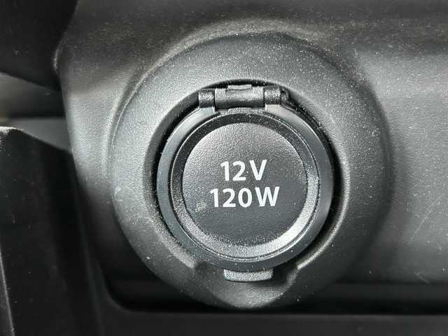 スズキ スイフト HYBRID RS 岡山県 2017(平29)年 2.8万km プレミアムシルバーメタリック 純正ナビ/（AM.FM.BT.TV.DVD.CD）/全方位カメラ/USB入力端子/シートヒーター/LEDヘッドライト/パドルシフト/オートライト/スマートキー×２/トノカバー