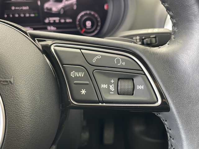 アウディ Ａ３ SB 40TFSI クワトロ スポーツ 秋田県 2019(平31)年 2.4万km 黄 4WD/純正メモリナビ/　（CD/DVD/Bluetooth/TV）/バックカメラ/アダブティブクルーズコントロール/ステアリングスイッチ/パドルシフト/革巻きハンドル/レザーシート/前席シートヒーター＆パワーシート/ビルトインETC2.0/前後ドライブレコーダー/コーナーセンサー/電動格納ミラー/ミラーヒーター/純正フロアマット/純正17インチアルミホイール/LEDヘッドライト/オートライト/スマートキー/スペアキー