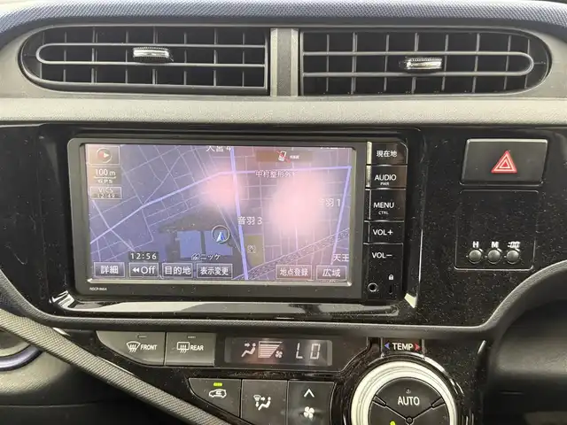 トヨタ アクア S 愛知県 2015(平27)年 12.6万km コバルトブルーメタリック ハイブリット車　/純正SDナビ　/Bluetooth　/ワンセグTV　/バックカメラ　/ステアリングリモコン　/AUTOライト　/ステアリングリモコン