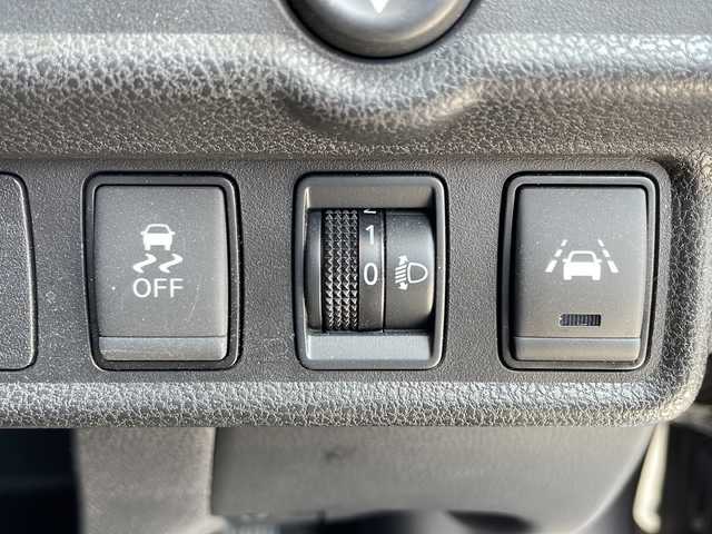 日産 ノート e－パワー X 愛知県 2018(平30)年 4.8万km ダークメタルグレー 衝突被害軽減ブレーキ/純正7インチSD（ナビ無し）/全方位カメラ/レーダークルーズコントロール/フルセグTV/CD DVD/Bluetooth/バックカメラ/コーナーセンサー/純正アルミホイール/オートライト/ドライブレコーダー/ETC/ステアリングスイッチ/スマートキー/プッシュスタート