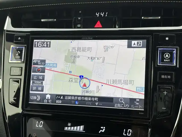 トヨタ ハリアー エレガンス 滋賀県 2016(平28)年 9.4万km ホワイトパールクリスタルシャイン ALPINE製9型メモリナビ/(フルセグTV CD DVD Bluetooth)/バックカメラ/ハーフレザーシート/パワーシート/革巻きステアリング/ステアリングリモコン/ドライブレコーダー/ビルトインETC/プッシュスタート/スマートキー/電動格納ミラー/ウインカーミラー/LEDヘッドライト/オートライト/横滑り防止機能