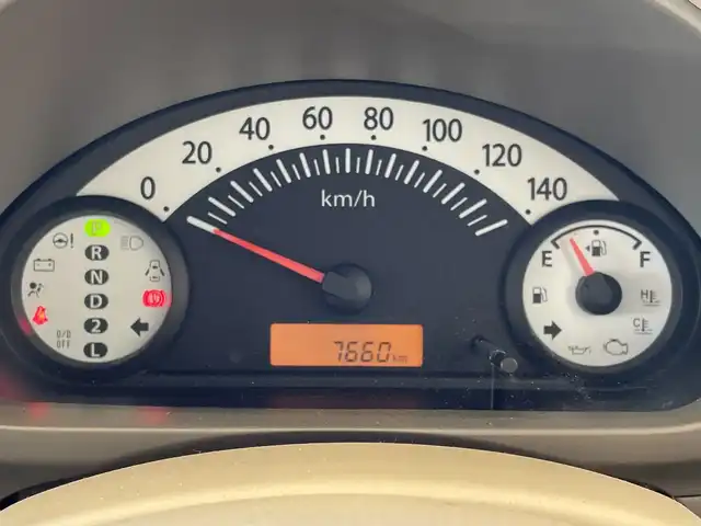 スズキ アルト F 埼玉県 2011(平23)年 0.8万km ミルクティーベージュメタリック ワンオーナー/純正オーディオ/　　CD/AM/FM/フロアマット/パワーウィンドウ/キーレスキー/スペアキー
