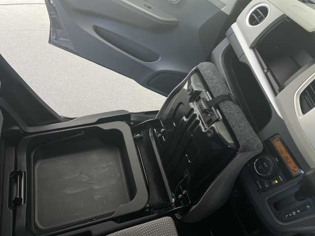 スズキ ワゴンＲ FZ 長野県 2015(平27)年 3.2万km ブルーイッシュブラックパール3 4WD/寒冷地仕様/純正ミュージックサーバー/AM/FM/CD/AUX/純正14AW/純正フロアマット/ベンチシート/シートヒーター前席/アイドリングストップ/横滑り防止機能/衝突軽減システム/盗難防止装置/UVカットガラス/プライバシーガラス/ドアバイザー/電動格納ミラー/保証書/取扱説明書