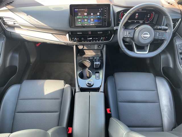 日産 エクストレイル X e－4ORCE エクストリーマーX 神奈川県 2022(令4)年 1万km カスピアンブルー 純正ＳＤナビＴＶ　/バックカメラ　/電動リアゲート　/プロパイロット　/コーナーセンサー　/全席シートヒーター　/前席パワーシート　/ハーフレザーシート　/純正アルミホイール　/ドライブレコーダー　/ETC/LED/衝突被害軽減システム