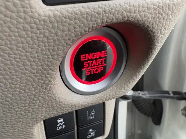 ホンダ Ｎ ＢＯＸ G EX ターボ ホンダセンシング 大分県 2018(平30)年 11.2万km プレミアムホワイトパールⅡ ・ナビ(CD/DVD/BT/SD)/・バックカメラ/・ホンダセンシング/・レーダークルーズコントロール/・両側パワースライドドア/・衝突軽減ブレーキ/・リアセンサー/・ETC/・ドライブレコーダー/・パドルシフト/・オートハイビーム/・スマートキー/・プッシュスタートボタン