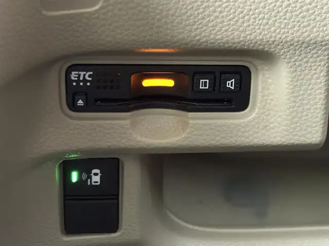 ホンダ Ｎ ＢＯＸ G EX ターボ ホンダセンシング 大分県 2018(平30)年 11.2万km プレミアムホワイトパールⅡ ・ナビ(CD/DVD/BT/SD)/・バックカメラ/・ホンダセンシング/・レーダークルーズコントロール/・両側パワースライドドア/・衝突軽減ブレーキ/・リアセンサー/・ETC/・ドライブレコーダー/・パドルシフト/・オートハイビーム/・スマートキー/・プッシュスタートボタン