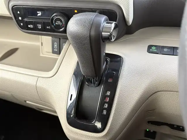 ホンダ Ｎ ＢＯＸ G EX ターボ ホンダセンシング 大分県 2018(平30)年 11.2万km プレミアムホワイトパールⅡ ・ナビ(CD/DVD/BT/SD)/・バックカメラ/・ホンダセンシング/・レーダークルーズコントロール/・両側パワースライドドア/・衝突軽減ブレーキ/・リアセンサー/・ETC/・ドライブレコーダー/・パドルシフト/・オートハイビーム/・スマートキー/・プッシュスタートボタン