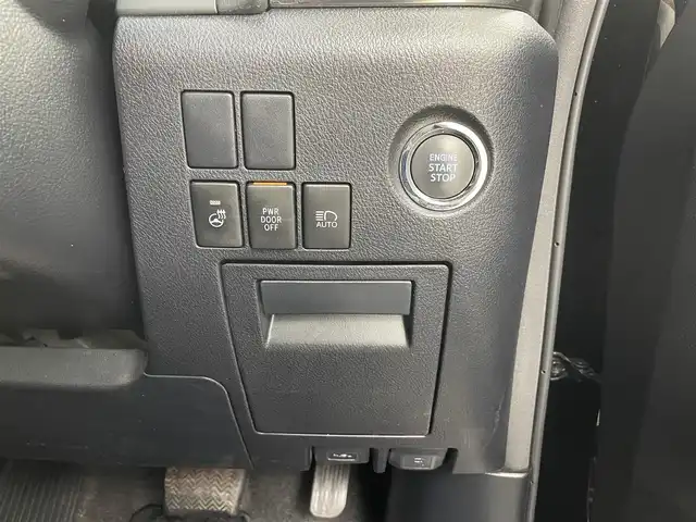 トヨタ ヴェルファイア Z Gエディション 茨城県 2020(令2)年 3.8万km ブラック 純正ディスプレイオーディオ/・AM/FM/CD/DVD/Bluetooth/フリップダウンモニター/バックカメラ/ビルトインETC/ドライブレコーダー（前後）/レーダークルーズコントロール/衝突軽減ブレーキ/レーンキープアシスト/ブラインドスポットモニター/横滑り防止装置/盗難防止装置/電動パーキングブレーキ/両側パワースライド/前後コーナーセンサー/メモリシート（D席）/パワーシート（D席+N席）/エアシート（D席+N席）/シートヒーター（D席+N席）/LEDヘッドライト/オートマチックハイビーム/オートライト/ダブルオートエアコン/プッシュスタートボタン/ステアリングリモコン/純正18インチアルミホイール/12V充電器/USBジャック/純正フロアマット/ドアバイザー