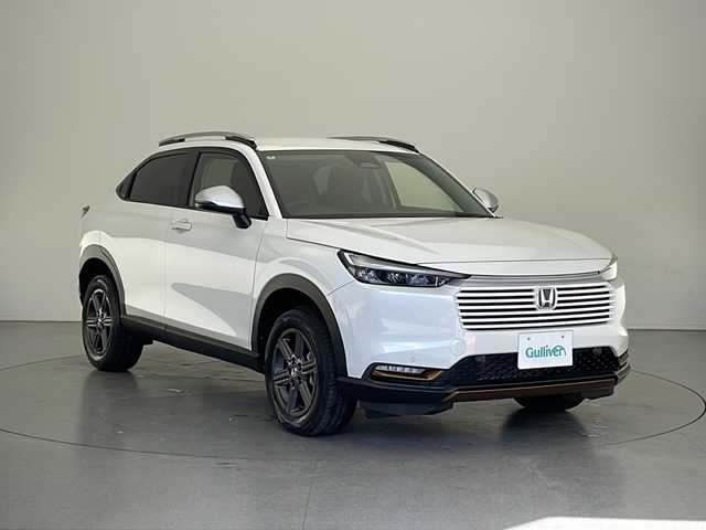 ホンダ ヴェゼル ハイブリッド e:HEV X HuNTパッケージ 長野県 2024(令6)年 0.1千km プラチナホワイトパール 4WD/寒冷地仕様/ホンダセンシング/・衝突軽減ブレーキ/・レーンキープアシスト/・車線逸脱防止/・レーダークルーズコントロール/・前後コーナーセンサー/・踏み間違い防止/前席シートヒーター/USB/LEDヘッドライト/電子パーキング/革巻きステアリング/ハーフレザーシート/MTモードAT/スマートキー/スペアキー