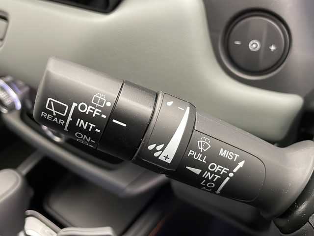 ホンダ ヴェゼル ハイブリッド e:HEV X HuNTパッケージ 長野県 2024(令6)年 0.1千km プラチナホワイトパール 4WD/寒冷地仕様/ホンダセンシング/・衝突軽減ブレーキ/・レーンキープアシスト/・車線逸脱防止/・レーダークルーズコントロール/・前後コーナーセンサー/・踏み間違い防止/前席シートヒーター/USB/LEDヘッドライト/電子パーキング/革巻きステアリング/ハーフレザーシート/MTモードAT/スマートキー/スペアキー