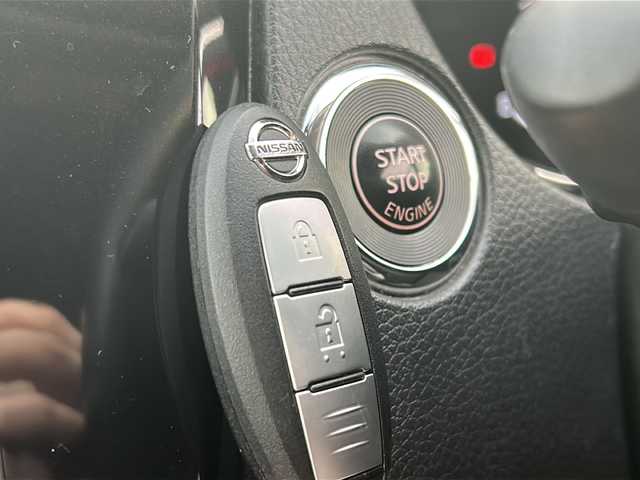日産 エクストレイル 20X エマージェンシーブレーキ 東京都 2014(平26)年 12.4万km バーニングレッド ・４WD/・純正ナビ（MM113D-W）/・ドラレコ（前後）/・ワンセグTV/・プッシュスタート/・ETC/・バックカメラ/・純正フロアマット/・３列シート/・純正アルミホイール/・保証書/・取説書