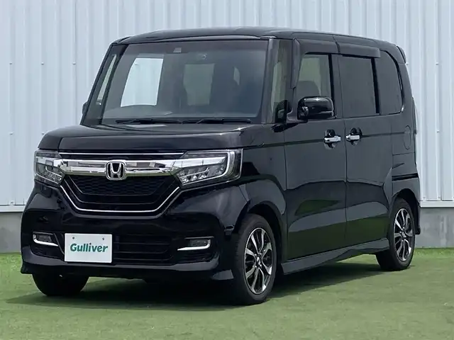 ホンダ Ｎ ＢＯＸ カスタム G L ホンダセンシング 香川県 2020(令2)年 4.6万km クリスタルブラックパール 登録時走行距離：45424km/ディーラー純正8型メモリナビ/　CD DVD BT フルセグTV/バックカメラ/パワースライドドア/衝突被害軽減装置/レーンキープアシスト/レーダークルーズコントロール/クリアランスソナー/LEDヘッドライト/オートライト/フォグランプ/ビルトインETC/ドライブレコーダー/シートヒーター/ステアリングスイッチ/プッシュスタート/スマートキー/スペアキー