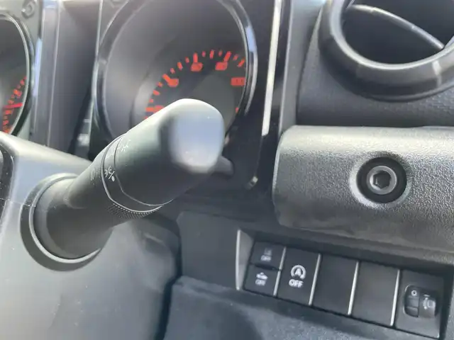 スズキ ジムニー XL 長崎県 2023(令5)年 1.9万km ミディアムグレー ワンオーナー/スズキセーフティサポート/前後ドライブレコーダー/ETC/４WD/オートライト/前席シートヒーター/レーンキープアシスト/社外オーディオプレーヤー/（BT/USB/FMAM/AUX）/アイドリングストップ/純正フロアマット/スマートキー/スペアキー/新車保証書/取扱説明書